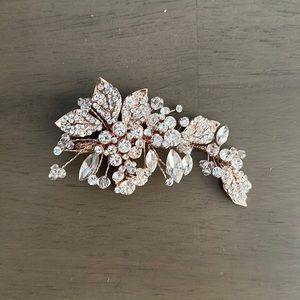 David’s Bridal Rose Gold Hairclip